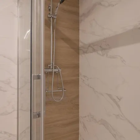 Διαμέρισμα Halo Tres *