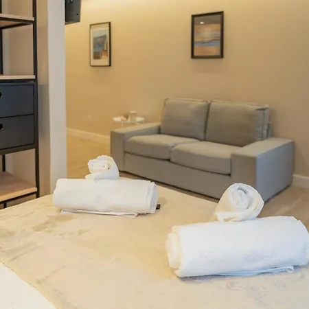 Halo Tres Apartment